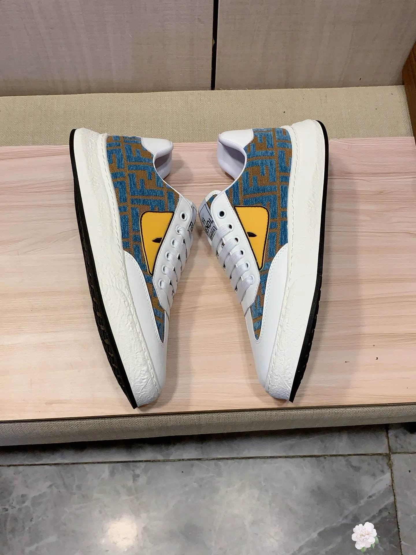 Men's men's shoes 💰420💰💰🎩🎩[Lightning][Lightning] "FENDI*" The latest and most popular casual shoes, top brand [Seduce] luxury ~ purchasing agent, top quality ~. [Strong] The upper is made of imported breathable cowhide with fabric material ➕ Breathable sheepskin feet (•) and fine workmanship. The original stylish and stylish soft rubber wear-resistant and non-slip outsole is light and comfortable on the feet. The real thing looks better when photographed in person. No. 122: code: 38-44, 5️⃣ colors selected